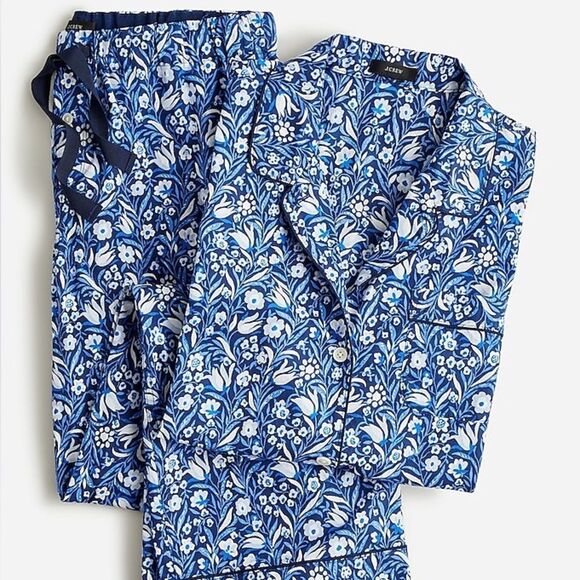 J. Crew Women’s Long-sleeve cotton poplin pajama top in floral flourish Size M - Picture 2 of 12
